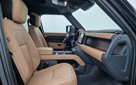 Land Rover Defender II, 2025 год, 19 150 000 рублей, 13 фотография