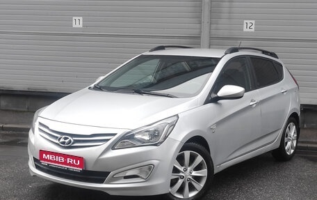 Hyundai Solaris II рестайлинг, 2015 год, 1 099 000 рублей, 1 фотография