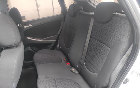 Hyundai Solaris II рестайлинг, 2015 год, 1 099 000 рублей, 11 фотография