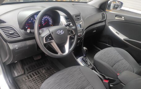 Hyundai Solaris II рестайлинг, 2015 год, 1 099 000 рублей, 9 фотография