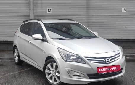 Hyundai Solaris II рестайлинг, 2015 год, 1 099 000 рублей, 3 фотография