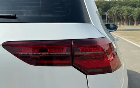 Volkswagen Golf VIII, 2022 год, 1 790 998 рублей, 11 фотография