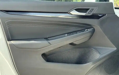 Volkswagen Golf VIII, 2022 год, 1 790 998 рублей, 23 фотография