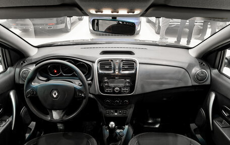 Renault Logan II, 2017 год, 750 000 рублей, 17 фотография