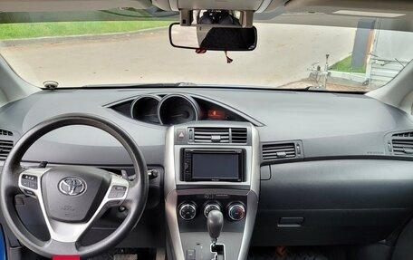 Toyota Verso I, 2014 год, 1 350 000 рублей, 6 фотография