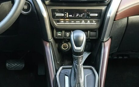 Toyota Urban Cruiser, 2024 год, 3 150 000 рублей, 13 фотография