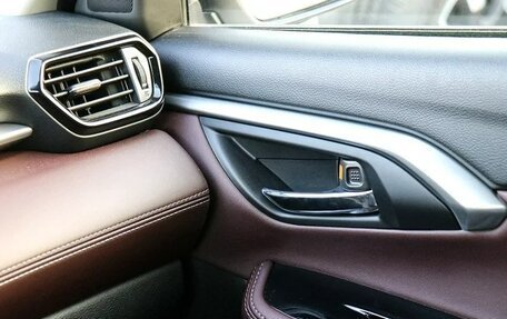 Toyota Urban Cruiser, 2024 год, 3 150 000 рублей, 14 фотография