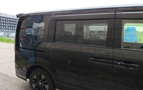 Honda Stepwgn, 2022 год, 2 230 000 рублей, 4 фотография