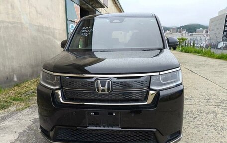 Honda Stepwgn, 2022 год, 2 230 000 рублей, 3 фотография