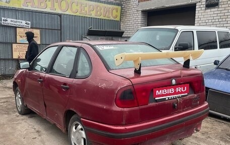 Volkswagen Polo III рестайлинг, 1996 год, 80 000 рублей, 3 фотография