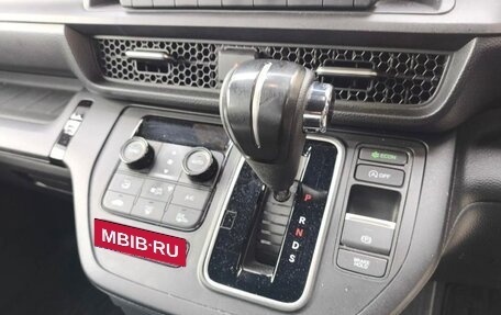 Honda Stepwgn, 2022 год, 2 230 000 рублей, 8 фотография