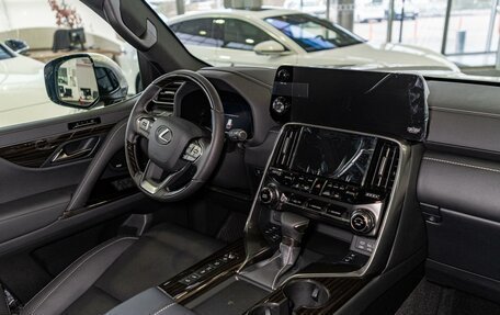 Lexus LX, 2024 год, 22 200 000 рублей, 16 фотография