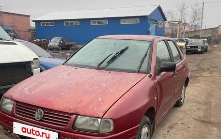 Volkswagen Polo III рестайлинг, 1996 год, 80 000 рублей, 2 фотография