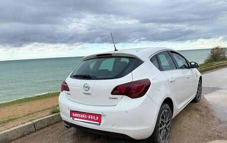 Opel Astra J, 2011 год, 750 000 рублей, 3 фотография