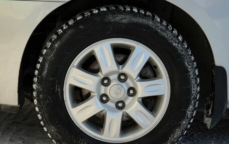 KIA Carens III (RP), 2007 год, 659 000 рублей, 19 фотография