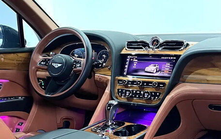 Bentley Bentayga I, 2021 год, 28 524 400 рублей, 25 фотография