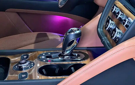 Bentley Bentayga I, 2021 год, 28 524 400 рублей, 26 фотография