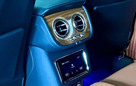 Bentley Bentayga I, 2021 год, 28 524 400 рублей, 21 фотография