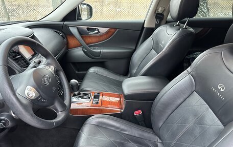 Infiniti FX II, 2008 год, 1 295 000 рублей, 18 фотография