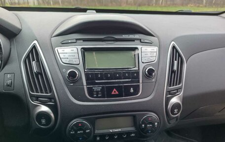 Hyundai ix35 I рестайлинг, 2011 год, 1 600 000 рублей, 7 фотография