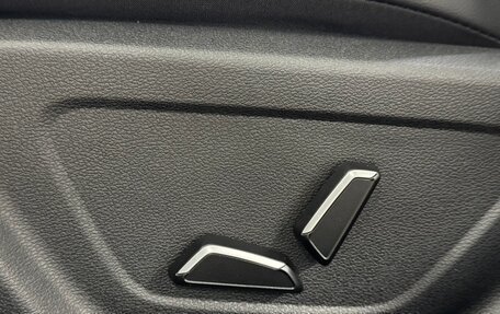 Geely Emgrand, 2024 год, 1 947 000 рублей, 9 фотография