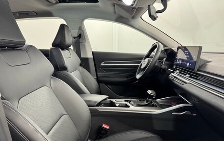 Geely Emgrand, 2024 год, 1 947 000 рублей, 15 фотография