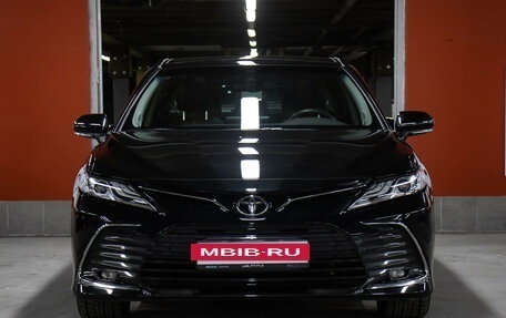 Toyota Camry, 2023 год, 4 298 000 рублей, 2 фотография