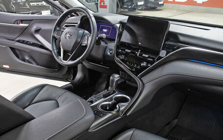 Toyota Camry, 2023 год, 4 298 000 рублей, 11 фотография