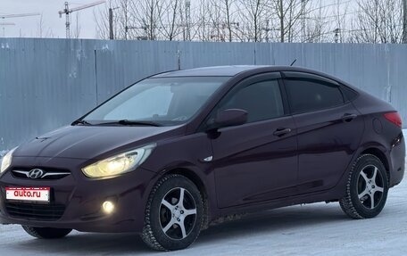 Hyundai Solaris II рестайлинг, 2012 год, 690 000 рублей, 1 фотография