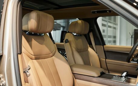 Land Rover Range Rover IV рестайлинг, 2025 год, 28 000 000 рублей, 2 фотография