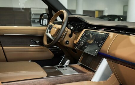 Land Rover Range Rover IV рестайлинг, 2025 год, 28 000 000 рублей, 3 фотография