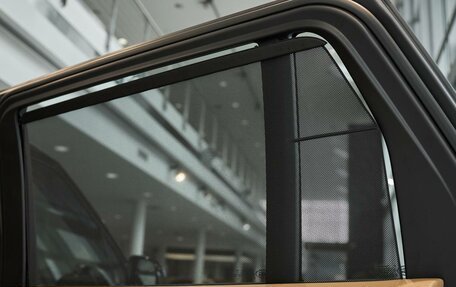 Land Rover Range Rover IV рестайлинг, 2025 год, 28 000 000 рублей, 19 фотография