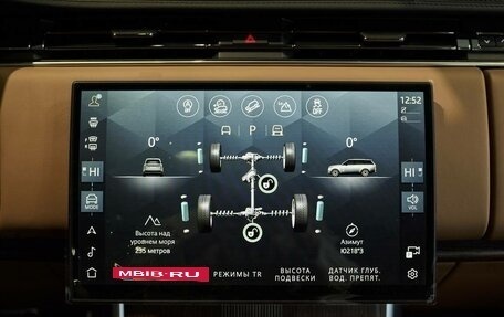 Land Rover Range Rover IV рестайлинг, 2025 год, 28 000 000 рублей, 13 фотография