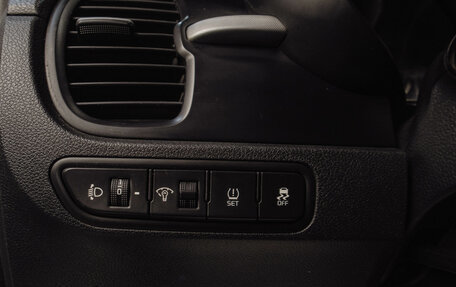 KIA Rio IV, 2018 год, 1 089 000 рублей, 11 фотография