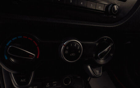 KIA Rio IV, 2018 год, 1 089 000 рублей, 17 фотография