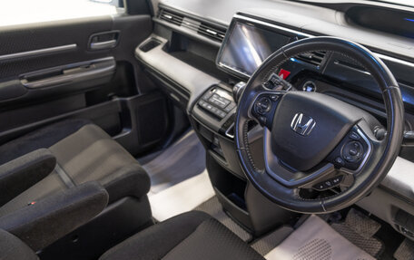 Honda Stepwgn IV, 2019 год, 2 469 000 рублей, 9 фотография