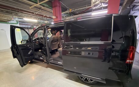 Mercedes-Benz V-Класс, 2023 год, 11 000 000 рублей, 15 фотография