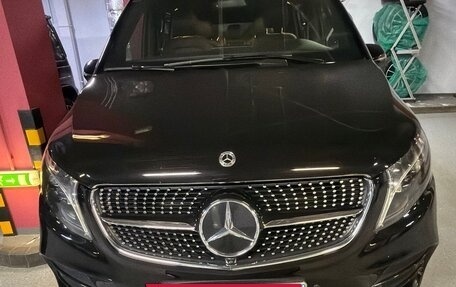 Mercedes-Benz V-Класс, 2023 год, 11 000 000 рублей, 11 фотография