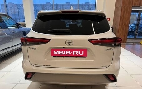 Toyota Highlander, 2025 год, 5 850 000 рублей, 6 фотография