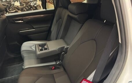 Toyota Highlander, 2025 год, 5 850 000 рублей, 19 фотография