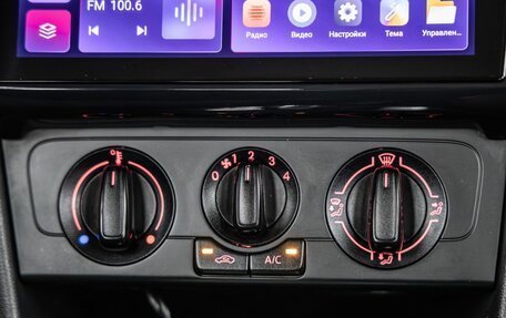 Volkswagen Polo VI (EU Market), 2016 год, 1 098 000 рублей, 27 фотография