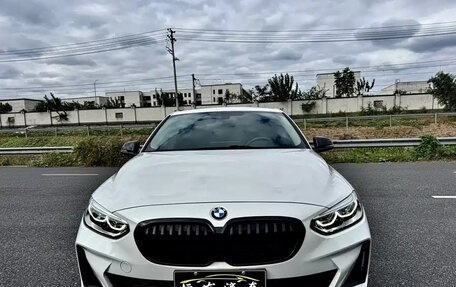 BMW 1 серия, 2022 год, 2 447 400 рублей, 3 фотография