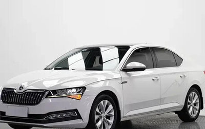 Skoda Superb III рестайлинг, 2021 год, 2 160 000 рублей, 1 фотография