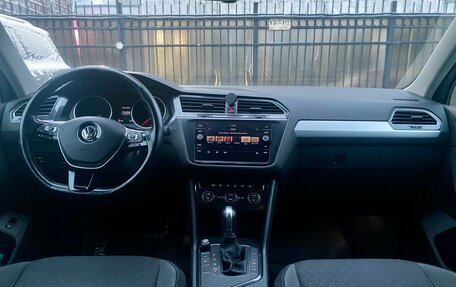 Volkswagen Tiguan II, 2017 год, 2 000 000 рублей, 11 фотография