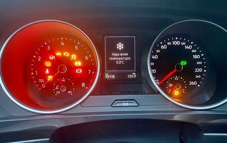 Volkswagen Tiguan II, 2017 год, 2 000 000 рублей, 12 фотография