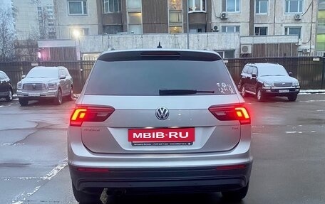 Volkswagen Tiguan II, 2017 год, 2 000 000 рублей, 5 фотография