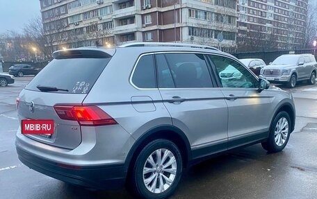 Volkswagen Tiguan II, 2017 год, 2 000 000 рублей, 6 фотография