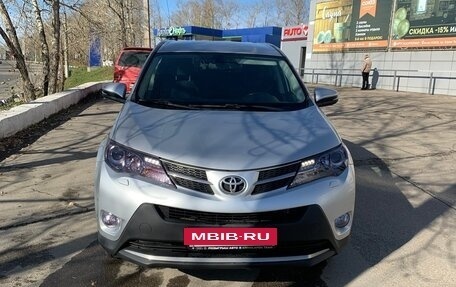 Toyota RAV4, 2013 год, 1 750 000 рублей, 3 фотография