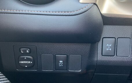 Toyota RAV4, 2013 год, 1 750 000 рублей, 16 фотография