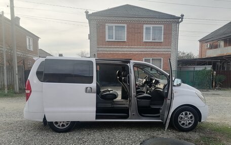 Hyundai Grand Starex Grand Starex I рестайлинг 2, 2014 год, 2 650 000 рублей, 8 фотография